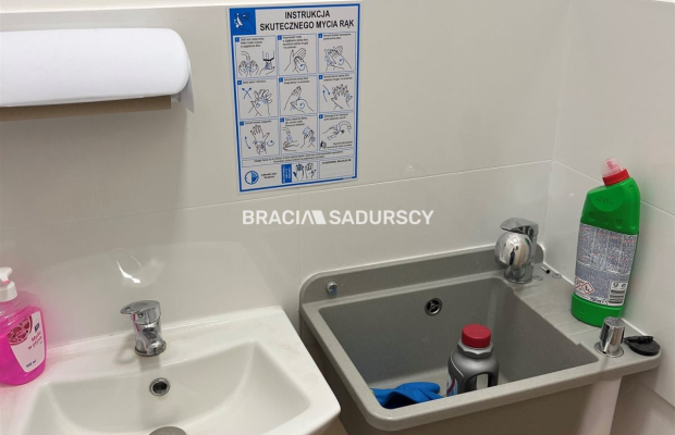 Lokal usługowy 63m2 na sprzedaż