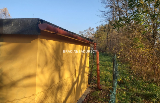 Chrzanów, ul. Kolonia Fabryczna - do sprzedania garaż (z możliwym najemcą)  

  
Oferujemy garaż o powierzchni 26 m2 wraz z dzi