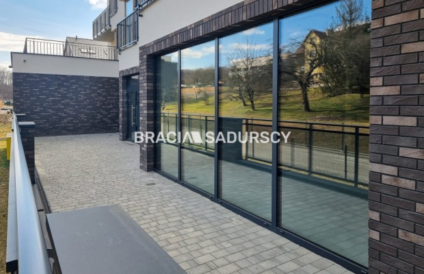 Lokal usługowy w Skawinie, Nowa Cena 7500 m2