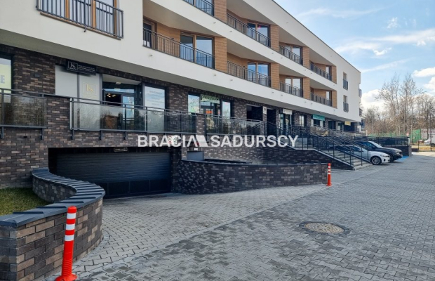 Lokal usługowy w Skawinie, Nowa Cena 7500 m2