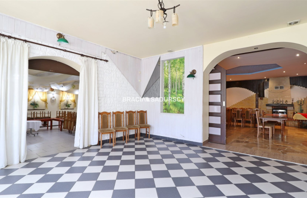 Wyjątkowy obiekt mieszkalno - usługowy o pow. 820 m2 w Iwkowej   

 Oferujemy Państwu unikalną nieruchomość o charakterze miesz