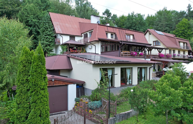 Wyjątkowy obiekt mieszkalno - usługowy o pow. 820 m2 w Iwkowej   

 Oferujemy Państwu unikalną nieruchomość o charakterze miesz