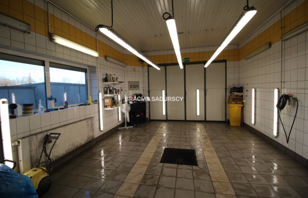 Budynek usługowy z zapleczem biurowym! Nowa Huta