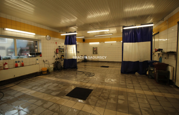 Budynek usługowy z zapleczem biurowym! Nowa Huta