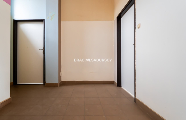 Lokal przy placu Bieńczyckim, Kraków Bieńczyce