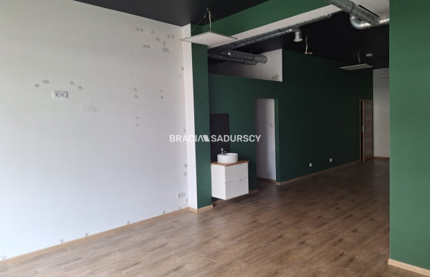 Grzegórzki – ul. Dąbska | Lokal 109 m² na wynajem