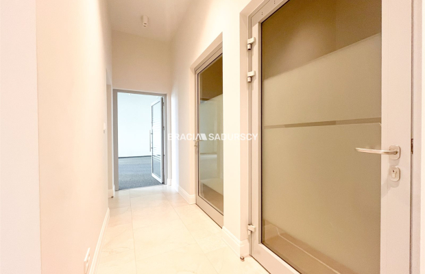 Lokal usługowy w sercu Krakowa – Karmelicka