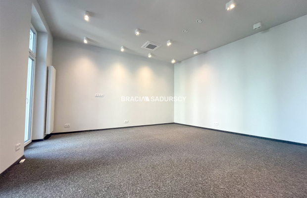 Lokal usługowy w sercu Krakowa – Karmelicka