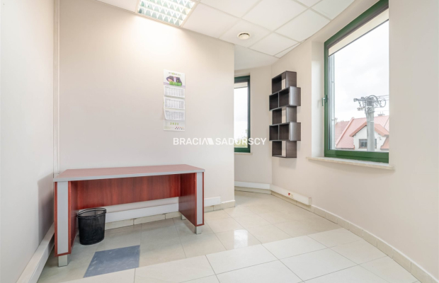 lokal biurowy 44 m2 Prądnik Biały biurowiec
