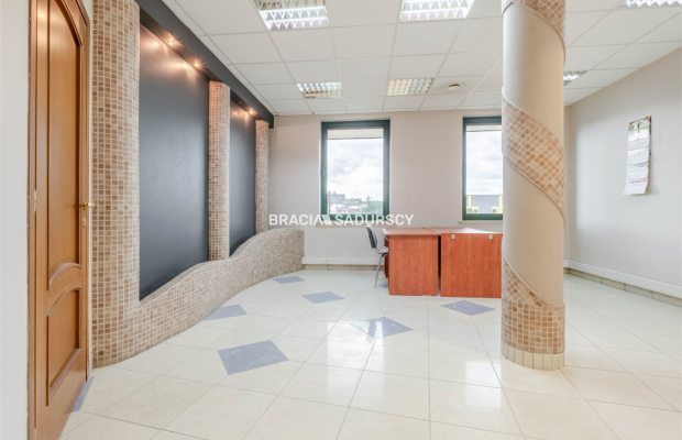 lokal biurowy 44 m2 Prądnik Biały biurowiec