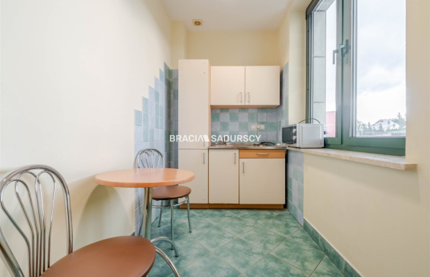 lokal biurowy 18,5 m2 pradnik Biały