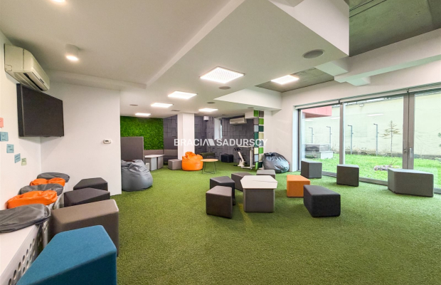 Lokal usługowo-biurowy, 170 m², Zabłocie, parter