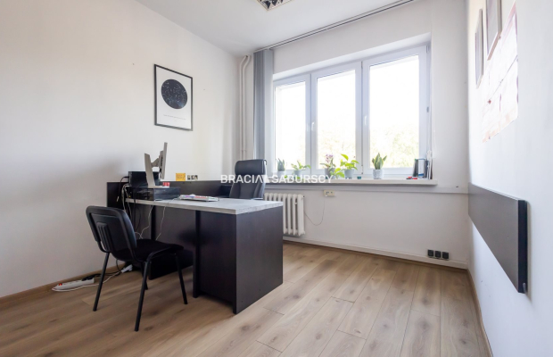 Bronowice, 217m2 biur + parking