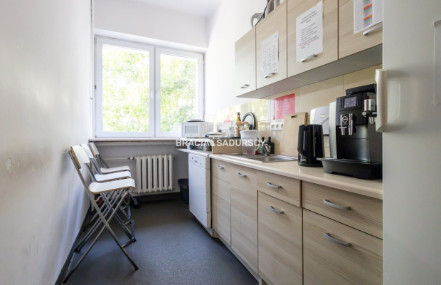 Bronowice, 217m2 biur + parking