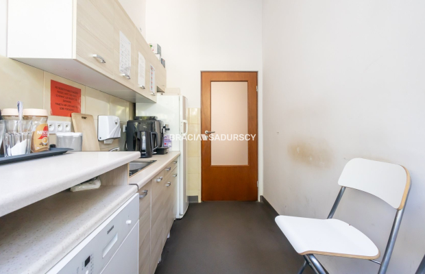 Bronowice, 217m2 biur + parking