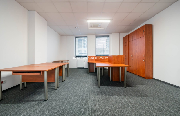 Powierzchnia biurowa z parkingiem - 250m2