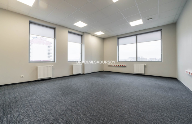 Powierzchnia biurowa z parkingiem  - 400m2 