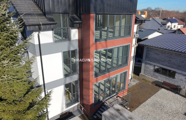 Wolnostojący obiekt biurowy- 300m2!!!