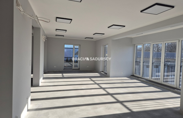 Wolnostojący obiekt biurowy- 300m2!!!