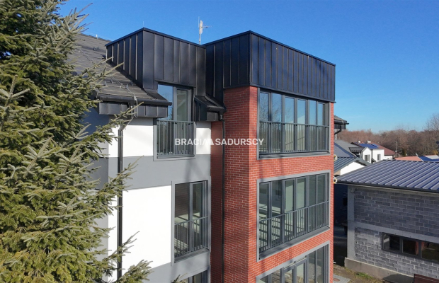 Wolnostojący obiekt biurowy- 300m2!!!