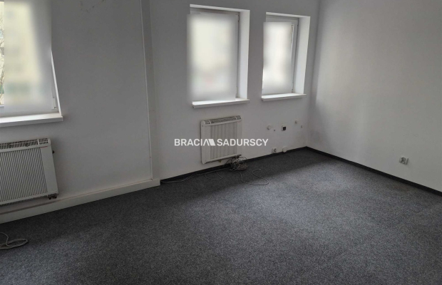 204m2 w biurowcu,ok. Mogilskiej,super cena 45zł/m2