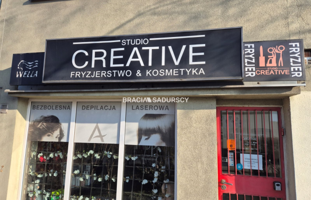 Działający fryzjer odstąpi lokal 64m2