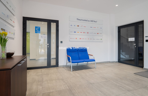 Lokal biurowo-magazynowy, 299m2, winda, dwa piętra