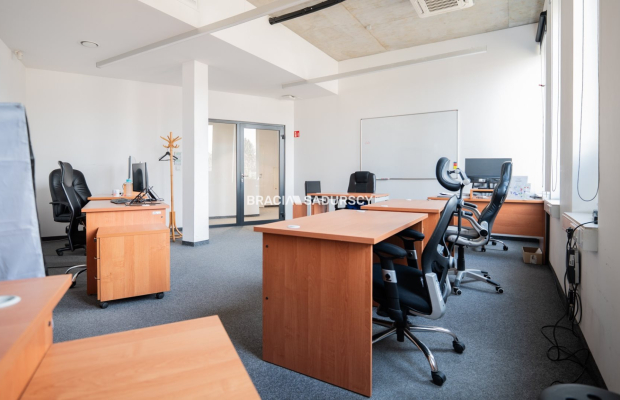 Lokal biurowo-magazynowy, 299m2, winda, dwa piętra