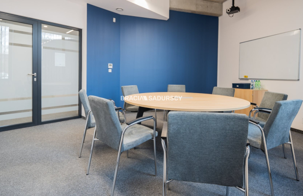 Lokal biurowo-magazynowy, 299m2, winda, dwa piętra