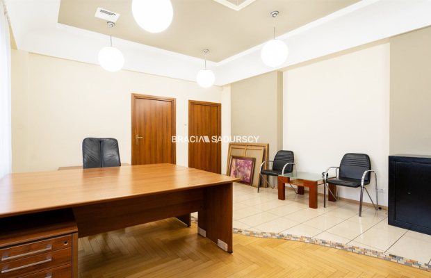 Biuro na wynajem/ 68m2 