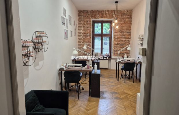 Lokal usługowy na parterze  - Dębniki