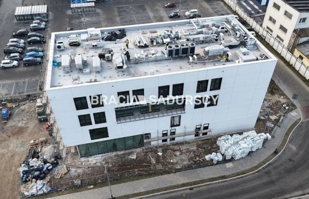 Gotowa powierzchnia biurowo-usł., okolice M1