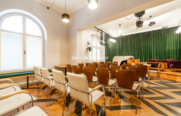 Lokale biurowe w kamienicy po generalnym remoncie!