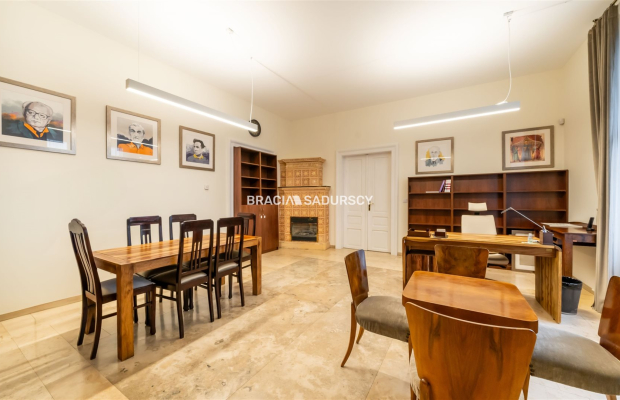 Lokale biurowe w kamienicy po generalnym remoncie!