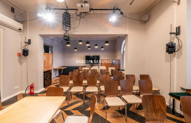 Lokale biurowe w kamienicy po generalnym remoncie!