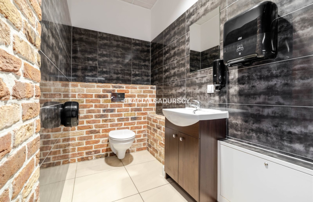 Open space/całe piętro w nowoczesnym biurowcu 1-P