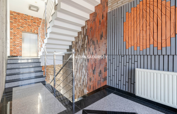 Open space/całe piętro w nowoczesnym biurowcu 1-P