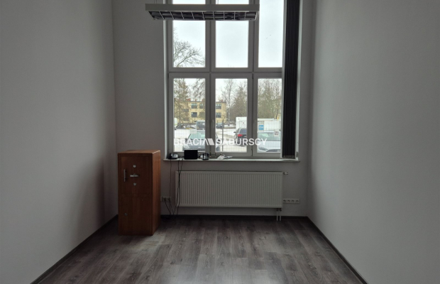 Bronowice, parter, 95 m2 biur + parking