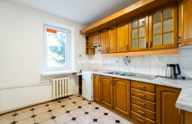 lokal na biuro, 64m2 na parterze,parking+tramwaj