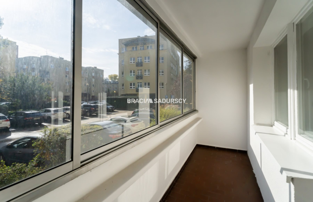 lokal na biuro, 64m2 na parterze,parking+tramwaj