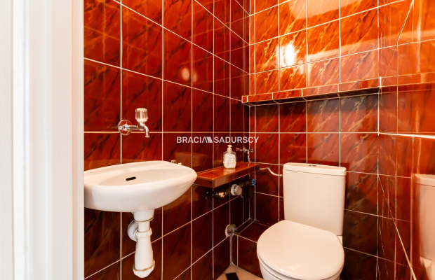 lokal na biuro, 64m2 na parterze,parking+tramwaj