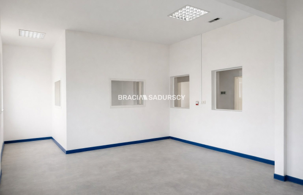 Pomieszczenia magazynowo - biurowe 325m2, Balice