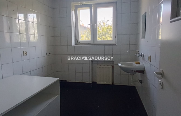 LOKAL 90M2 DO WYNAJĘCIA PŁASZÓW BAGRY