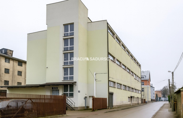 Warsztat o pow. 450 m2 w centrum Proszowic!