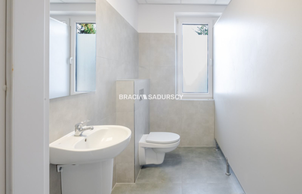 6 pomieszczeń Okolica Huty T. Sendzimira