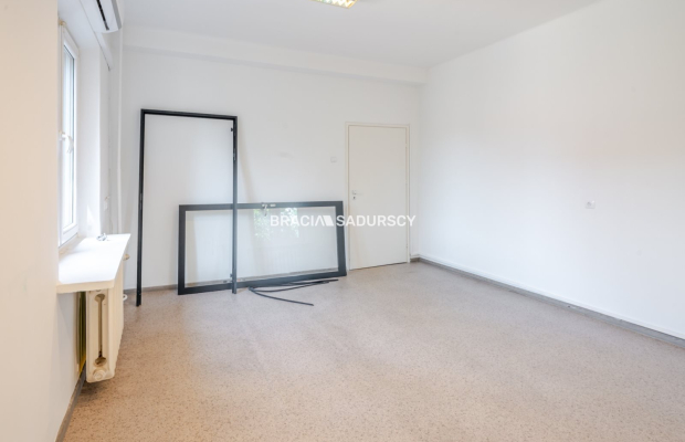 6 pomieszczeń Okolica Huty T. Sendzimira