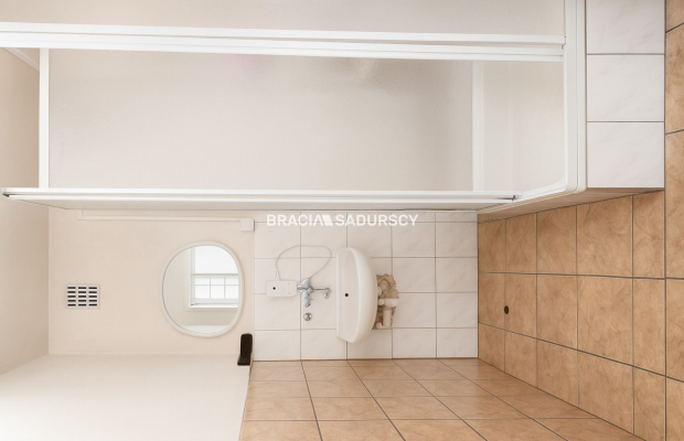 Lokal handlowo-usługowy w centrum Proszowic!