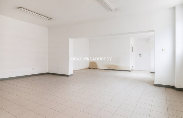 Lokal handlowo-usługowy w centrum Proszowic!