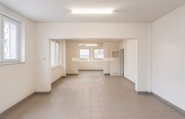 Lokal handlowo-usługowy w centrum Proszowic!