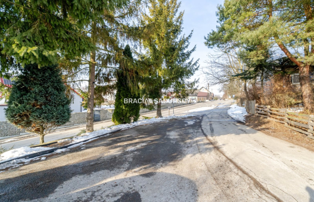 LOKAL USŁUGOWY HANDLOWY MNIKÓW PARKING 82M2